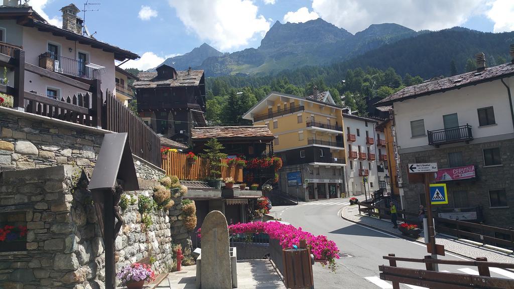 Maisongorret Valtournenche Bagian luar foto